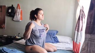 Mommy casual jerking off bottle