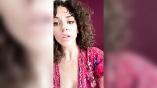 Mama Fiona - Anatomy Lessons With Mom