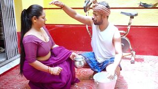 milkman antim harcore fuck with arshi Bhabhi when she was alone at home full movie ( hindi audio )