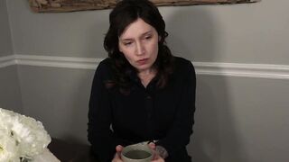 Bettie Bondage – The Loop Hole